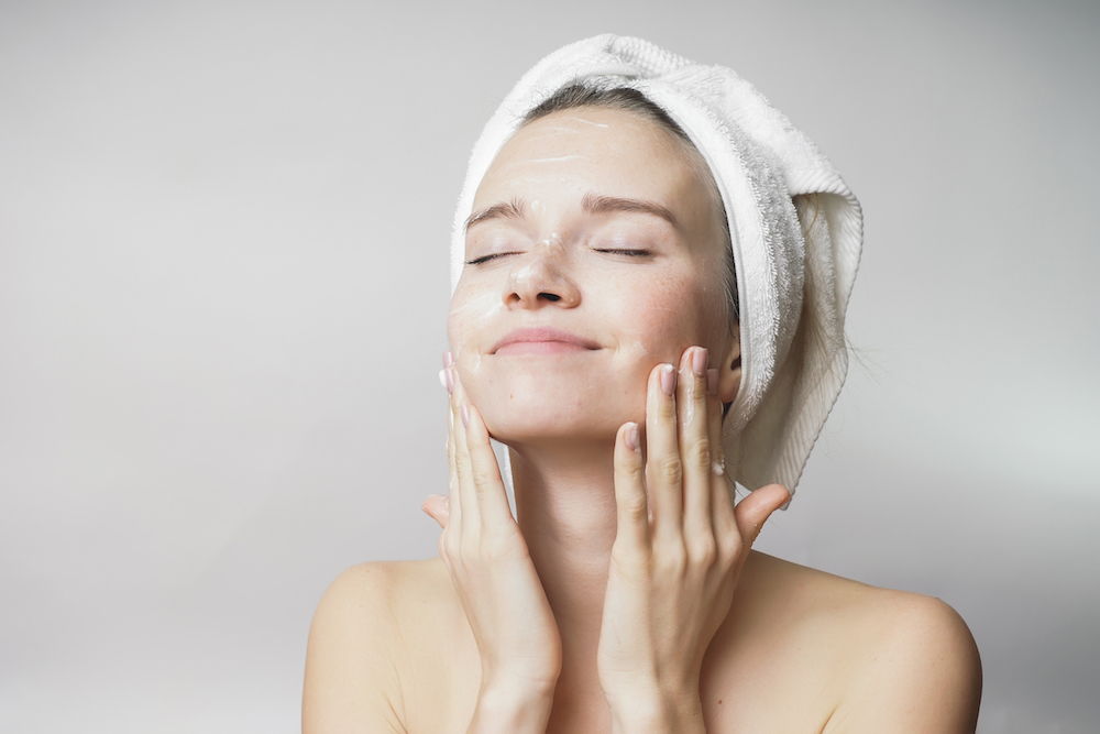 Một số bước dưỡng da cần thiết vào buổi tối giúp bạn sở hữu làn da đẹp